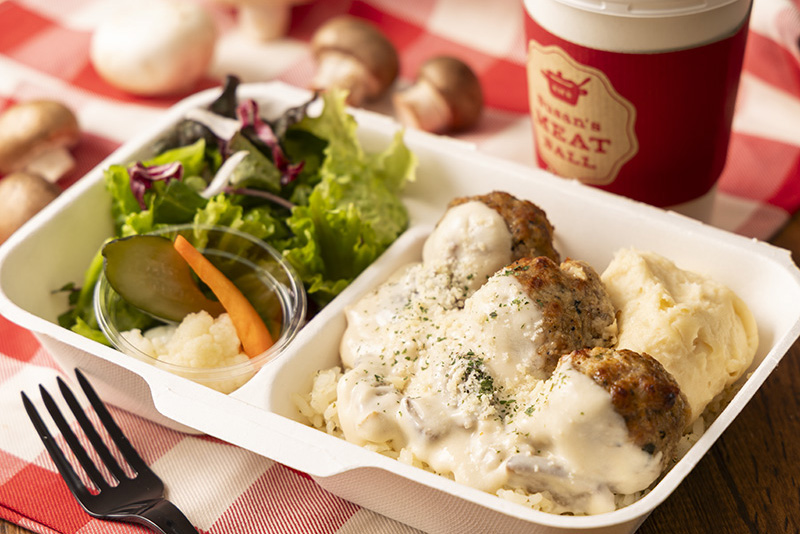 旨味あふれる「色々きのこのクリームソース」が新しくなりました！